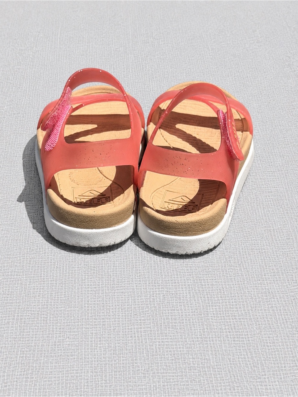 REEF Kids Water Sandals – Coral Pink with White Speckles – Size 8 - Picture 4 of 6